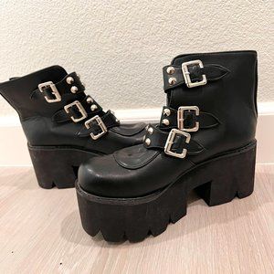 Goth y2k Chunky Platform Boots Size 8.5